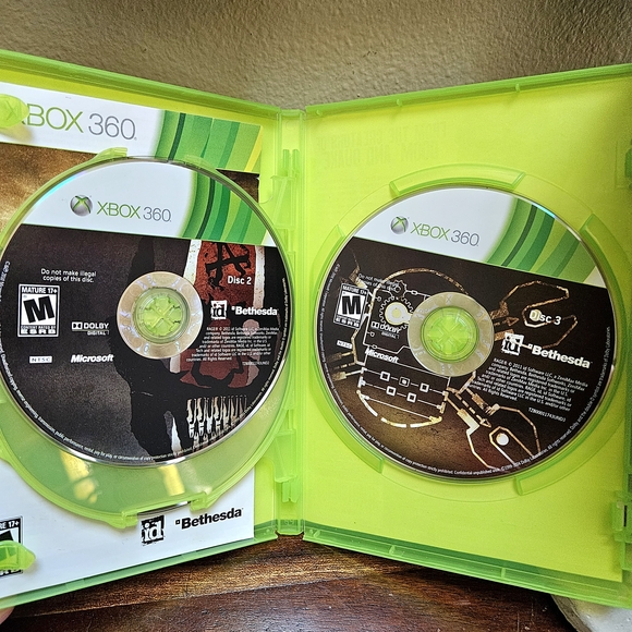 XBox 360 Rage Anarchy Edition - Picture 3 of 6